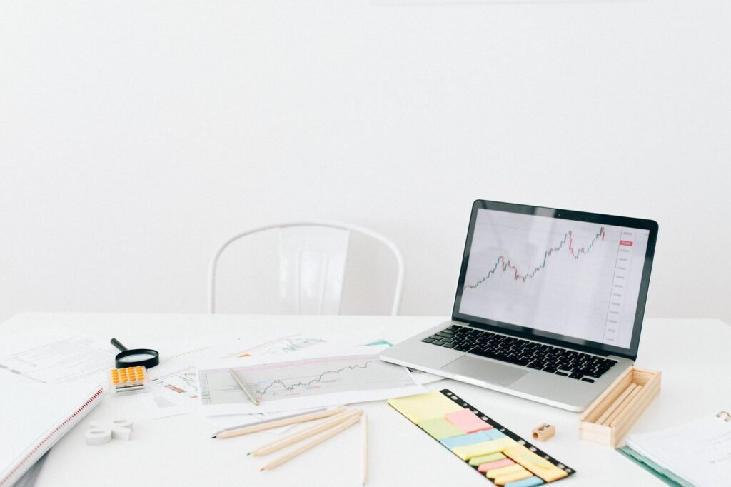 3 - Forex Brokers that let you CHOOSE A TRADING ACCOUNT.